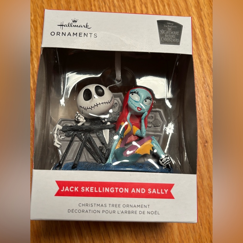 NEW Hallmark Jack Skellington and Sally Ornament